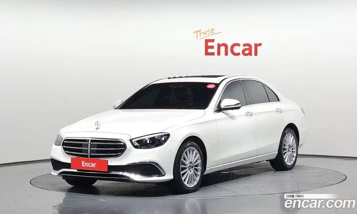 Mercedes-Benz E-Class 2023 2.0 Автомат в Москве № 161933, фото 18