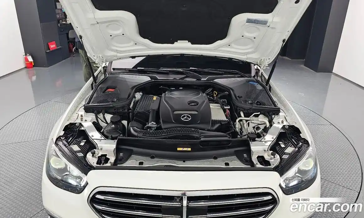 Mercedes-Benz E-Class 2023 2.0 Автомат в Москве № 161933, фото 9