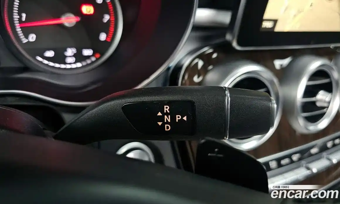 Mercedes-Benz C-Class 2018 2.0 Автомат в Москве № 162087, фото 12