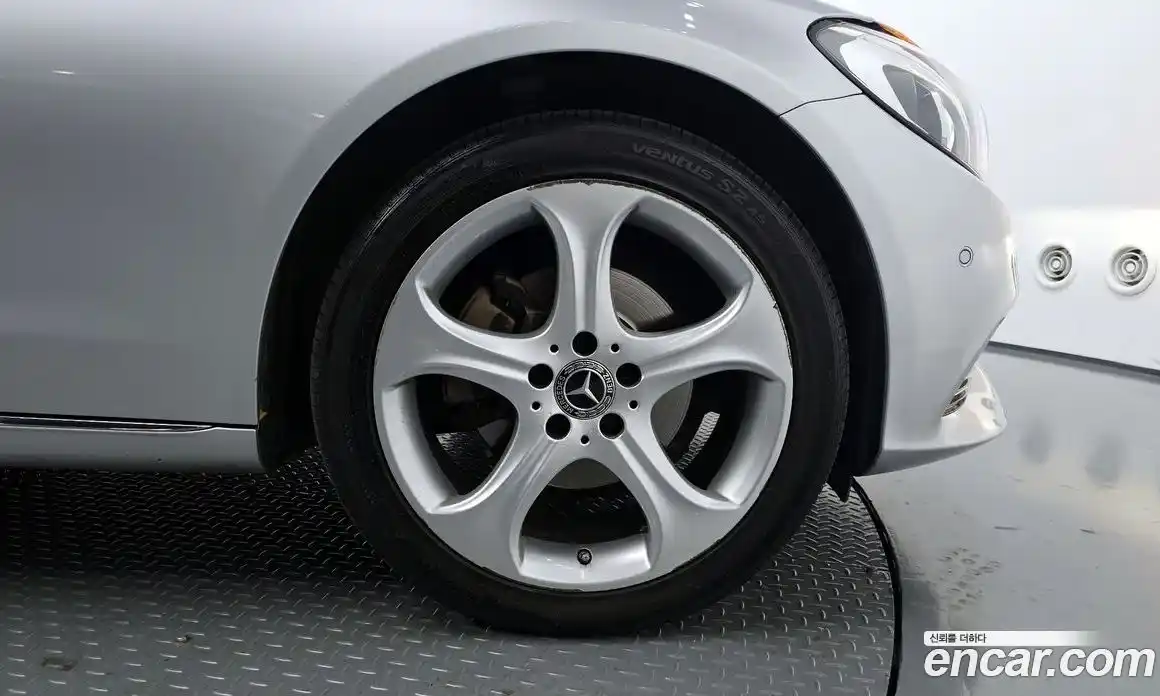 Mercedes-Benz C-Class 2018 2.0 Автомат в Москве № 162087, фото 13