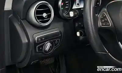 Mercedes-Benz C-Class 2018 2.0 Автомат в Москве № 162087, миниатюра 2