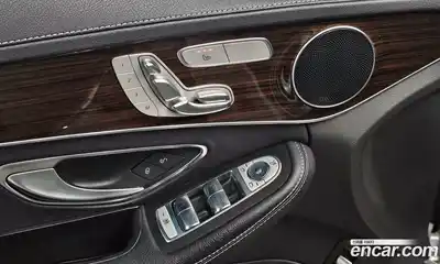 Mercedes-Benz C-Class 2018 2.0 Автомат в Москве № 162087, миниатюра 4