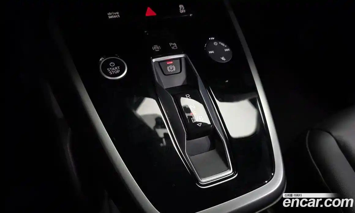 Audi Q4 e-tron 2023 0.2 Автомат в Москве № 162483, фото 14