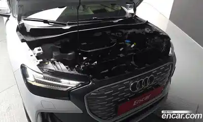 Audi Q4 e-tron 2023 0.2 Автомат в Москве № 162483, миниатюра 5