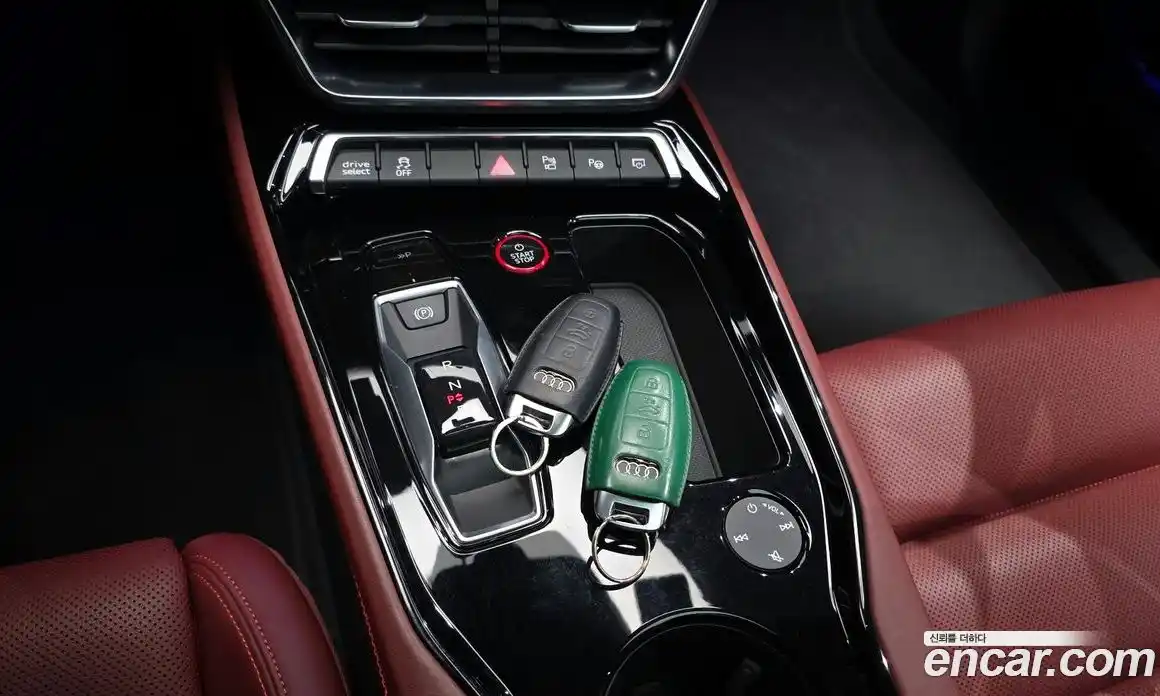 Audi e-tron GT 2022 0.1 Автомат в Москве № 162649, фото 16