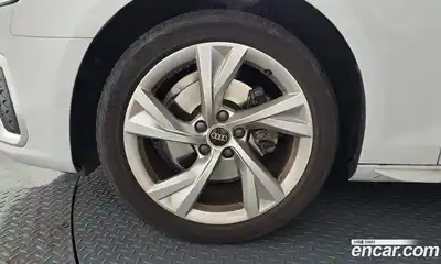 Audi A4 2021 2.0 Автомат в Москве № 162819, миниатюра 5