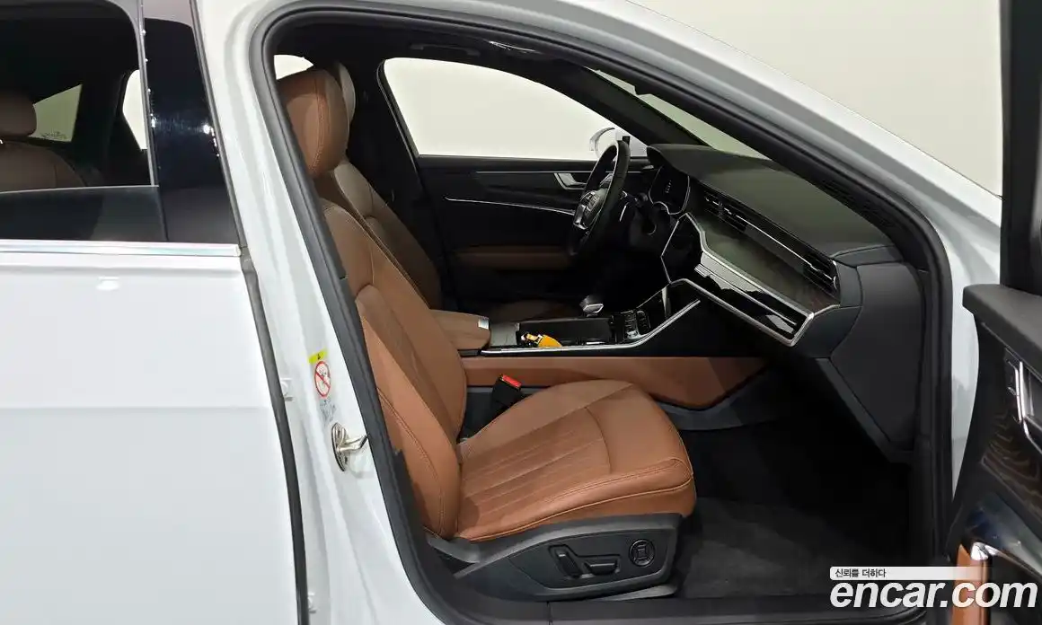 Audi A6 2023 2.0 Автомат в Москве № 162847, фото 16