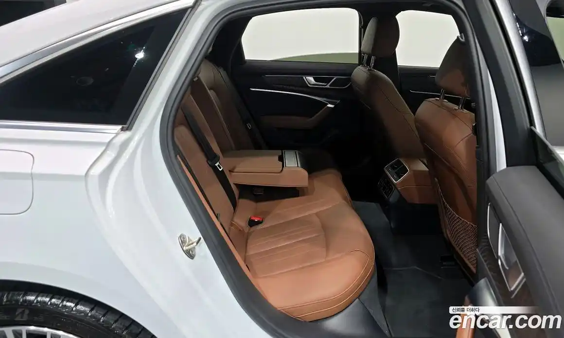 Audi A6 2023 2.0 Автомат в Москве № 162847, фото 6