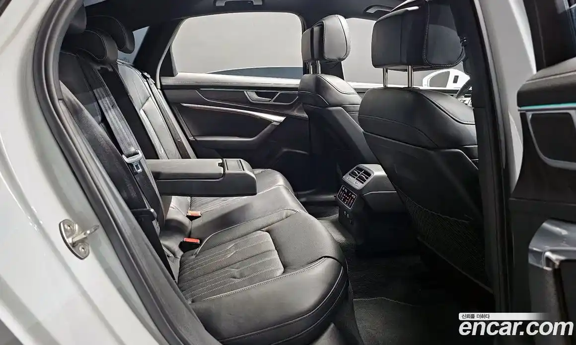 Audi A6 2022 2.0 Автомат в Москве № 162896, фото 11