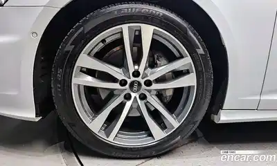 Audi A6 2022 2.0 Автомат в Москве № 162896, миниатюра 3