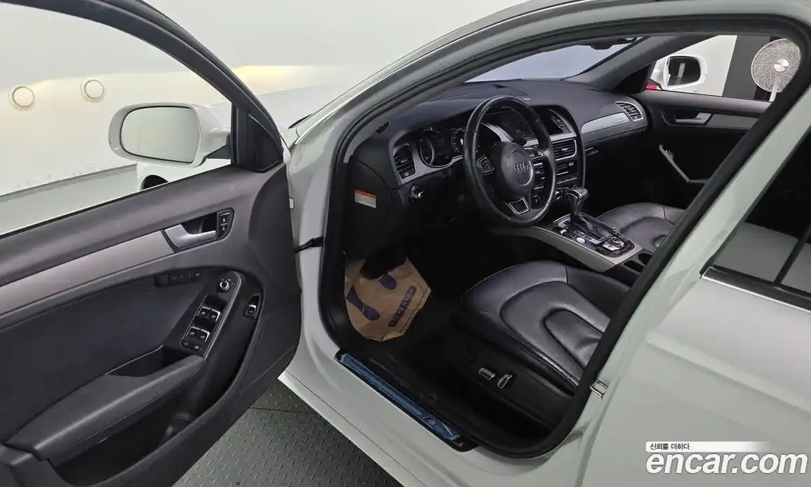 Audi A4 2015 2.0 Автомат в Москве № 163870, фото 1