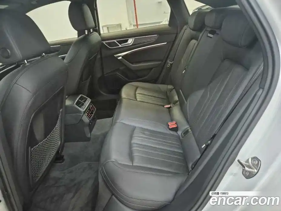 Audi A6 2023 2.0 Автомат в Москве № 163964, фото 12