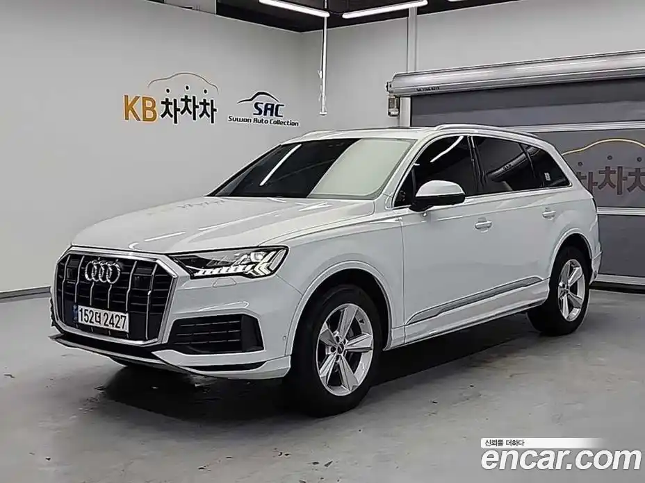 Audi Q7 2021 3.0 Автомат в Москве № 164037, фото 1