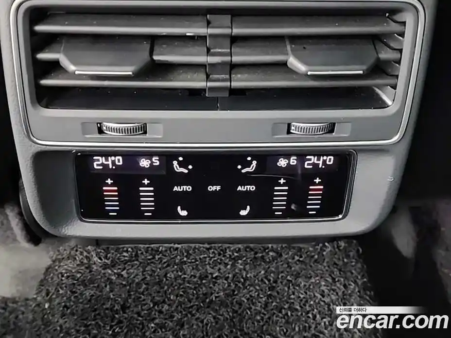 Audi Q7 2021 3.0 Автомат в Москве № 164037, фото 13