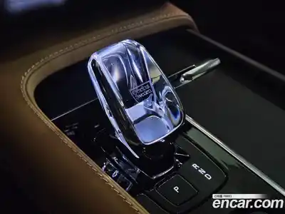 Volvo XC90 2024 2.0 Автомат в Москве № 164735, миниатюра 9