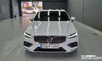 Volvo S60 2021 2.0 Автомат в Москве № 164830, миниатюра 3