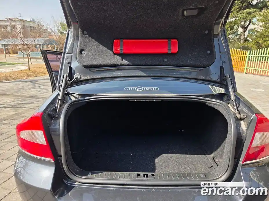 Volvo S80 2013 2.0 Автомат в Москве № 164848, фото 12