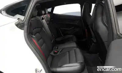 Porsche Taycan 2023 0.1 Автомат в Москве № 164953, миниатюра 7