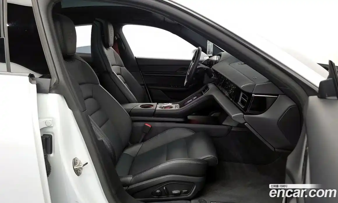 Porsche Taycan 2023 0.1 Автомат в Москве № 164953, фото 10