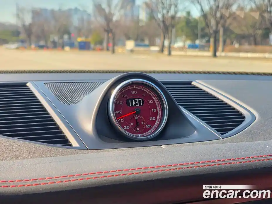 Porsche Macan 2021 2.0 Автомат в Москве № 165069, фото 11