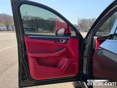 Porsche Macan 2021 2.0 Автомат в Москве № 165069, миниатюра 6