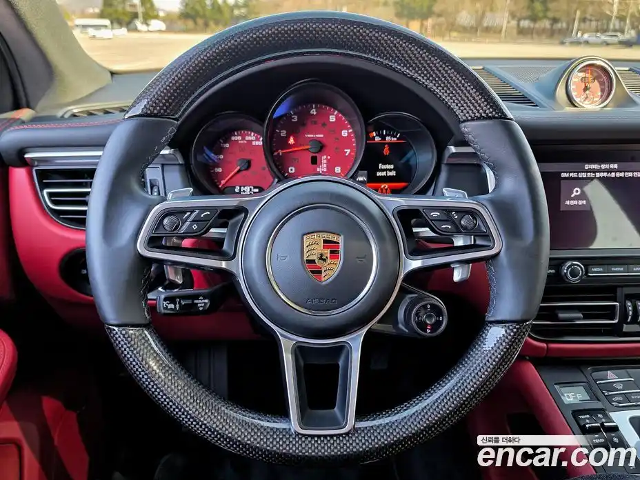 Porsche Macan 2021 2.0 Автомат в Москве № 165069, фото 8