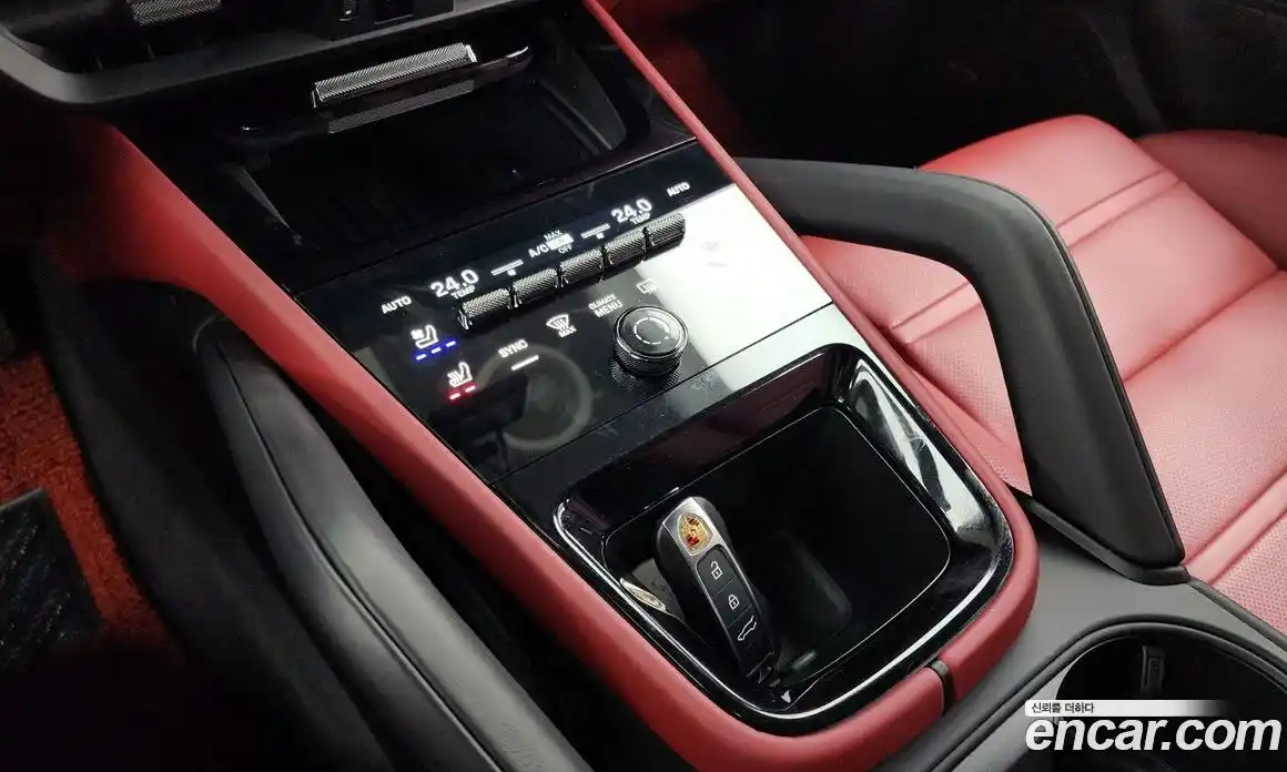 Porsche Cayenne 2024 3.0 Автомат в Москве № 165138, фото 17