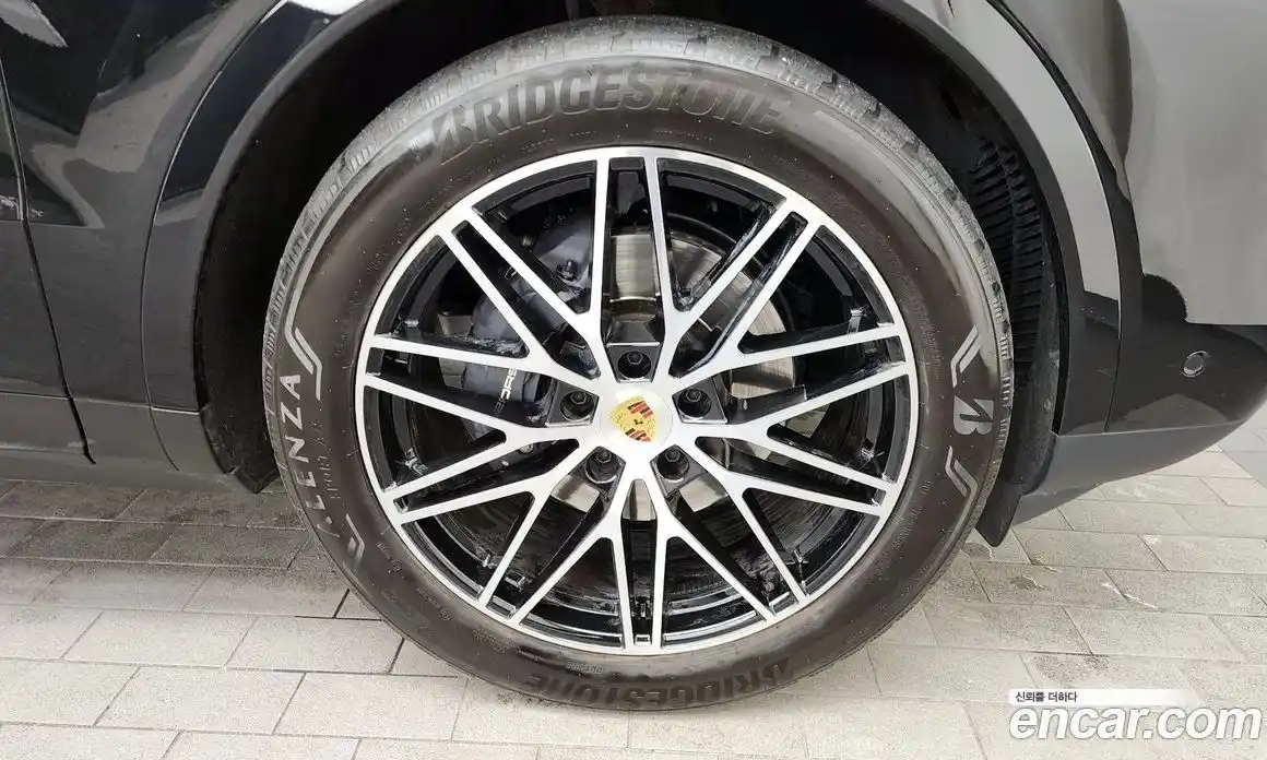 Porsche Cayenne 2024 3.0 Автомат в Москве № 165138, фото 5