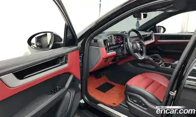 Porsche Cayenne 2024 3.0 Автомат в Москве № 165138, миниатюра 10