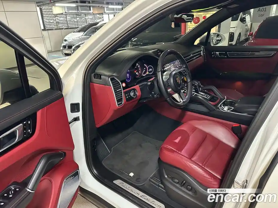 Porsche Cayenne 2023 3.0 Автомат в Москве № 165177, фото 13