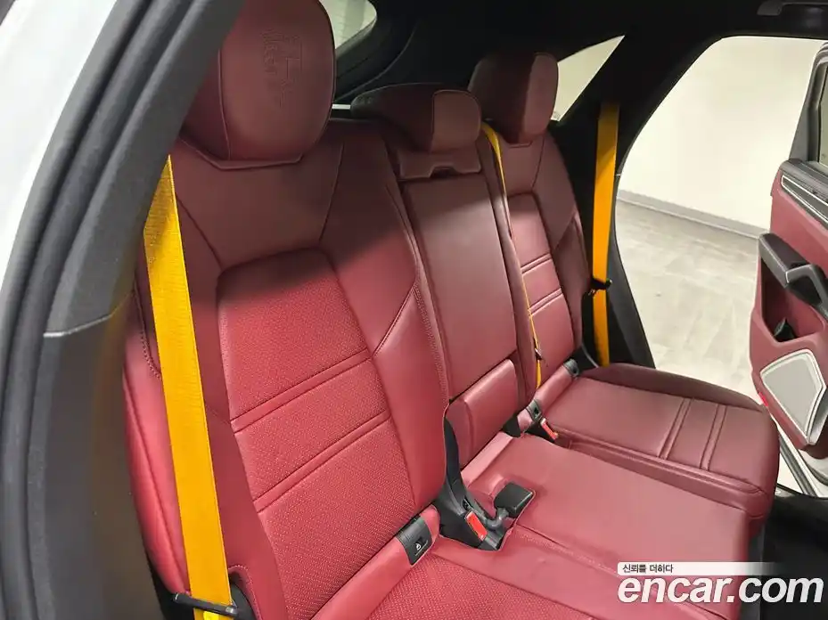 Porsche Cayenne 2023 3.0 Автомат в Москве № 165177, фото 15