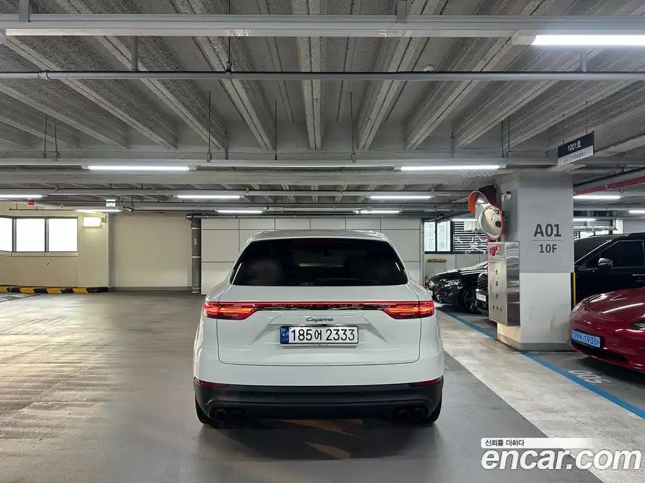 Porsche Cayenne 2023 3.0 Автомат в Москве № 165177, фото 4