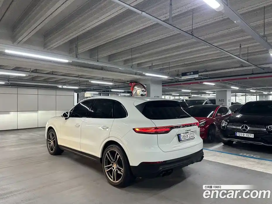 Porsche Cayenne 2023 3.0 Автомат в Москве № 165177, фото 5