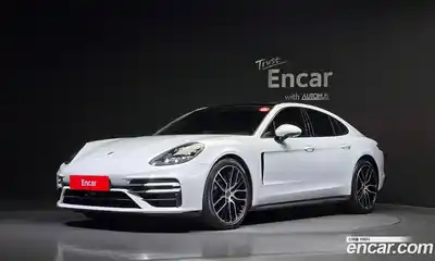 Porsche Panamera, 2021