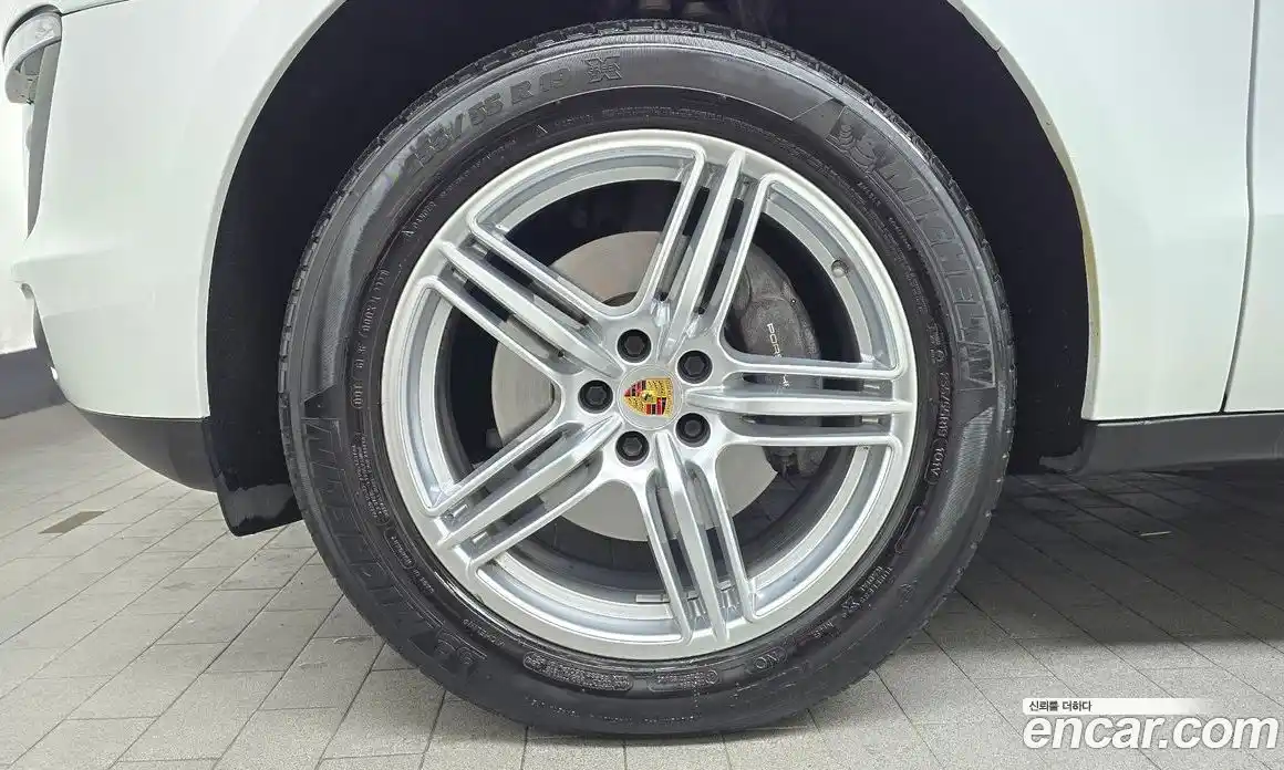 Porsche Macan 2018 2.0 Автомат в Москве № 165375, фото 13