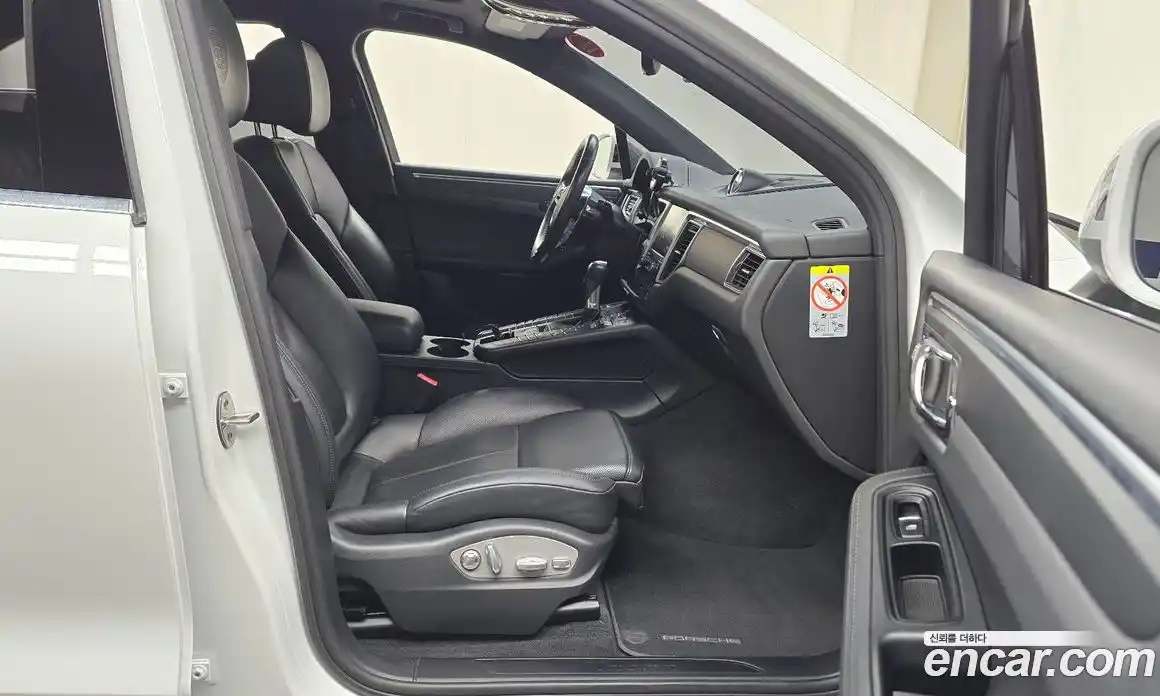 Porsche Macan 2018 2.0 Автомат в Москве № 165375, фото 14