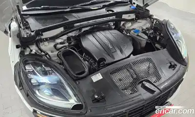 Porsche Macan 2018 2.0 Автомат в Москве № 165375, миниатюра 7