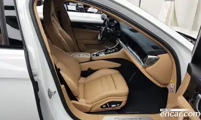 Porsche Panamera 2018 3.0 Автомат в Москве № 165653, миниатюра 11