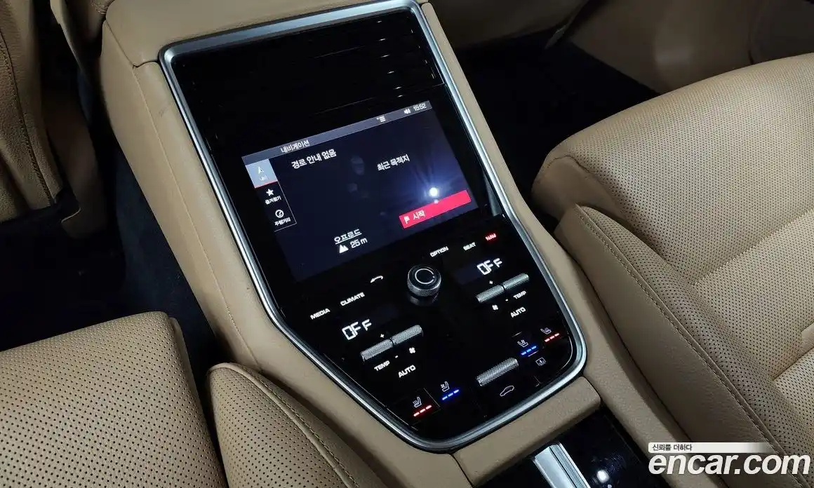 Porsche Panamera 2018 3.0 Автомат в Москве № 165653, фото 19