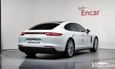 Porsche Panamera 2018 3.0 Автомат в Москве № 165653, миниатюра 2