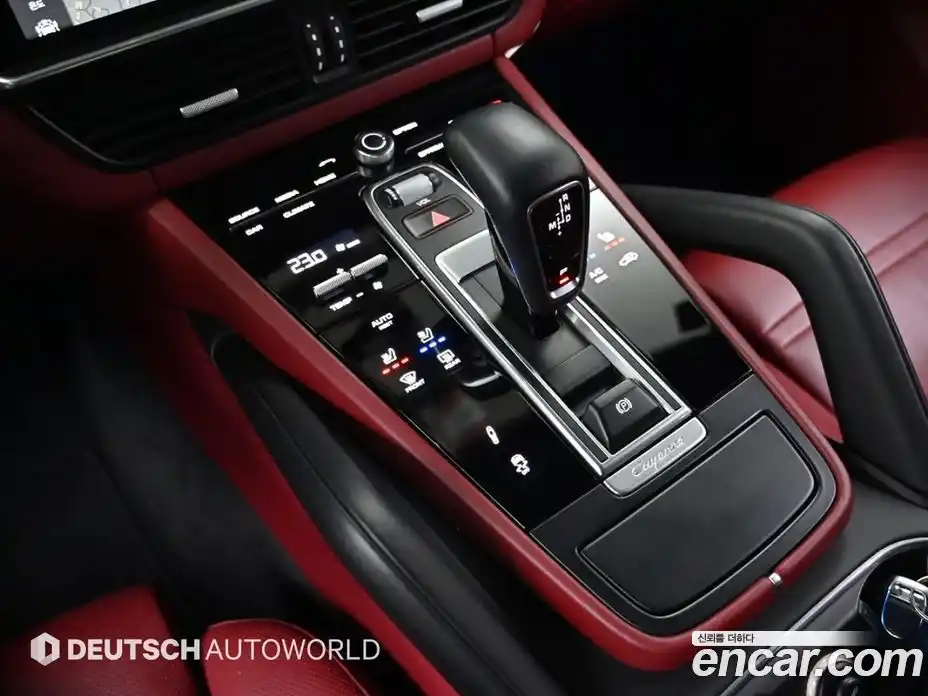 Porsche Cayenne 2020 3.0 Автомат в Москве № 165767, фото 9