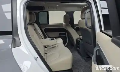 Land Rover Defender 2023 3.0 Автомат в Москве № 166483, миниатюра 10