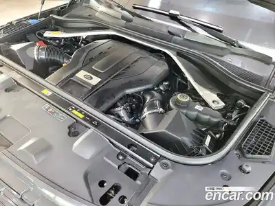 Land Rover Range-Rover 2023 4.4 Автомат в Москве № 166734, миниатюра 6