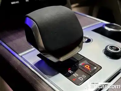 Land Rover Range-Rover 2023 4.4 Автомат в Москве № 166734, миниатюра 9