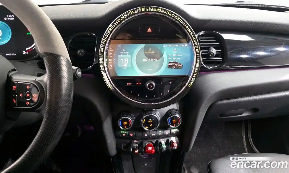 Mini Cooper 2024 1.5 Автомат в Москве № 167010, фото 15