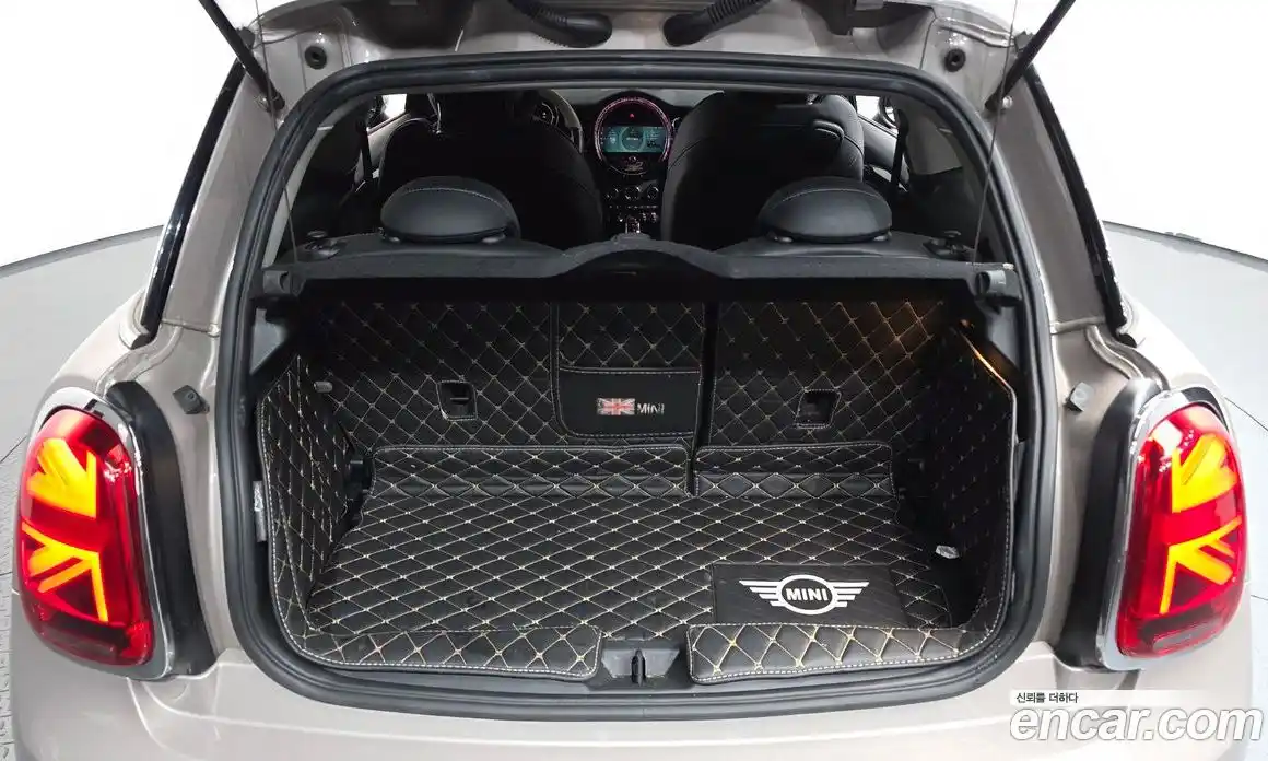 Mini Cooper 2024 1.5 Автомат в Москве № 167010, фото 20