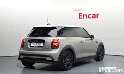 Mini Cooper 2024 1.5 Автомат в Москве № 167010, миниатюра 2