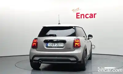 Mini Cooper 2024 1.5 Автомат в Москве № 167010, миниатюра 4