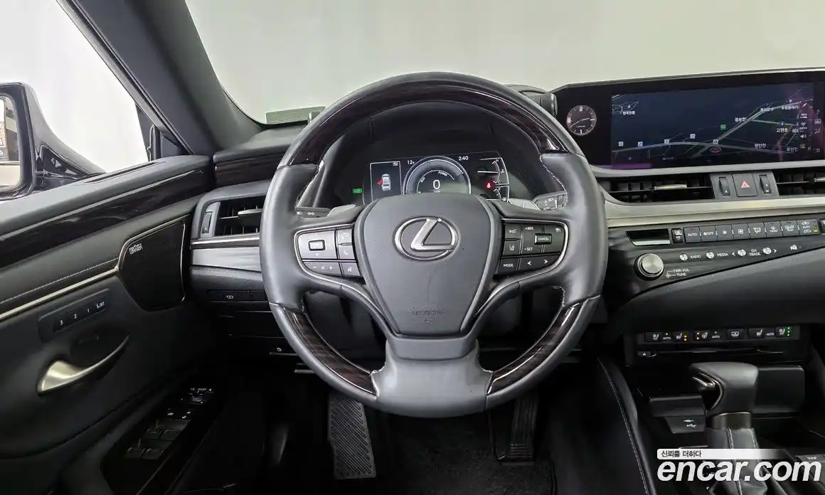 Lexus ES 2021 2.5 Автомат в Москве № 167999, фото 13