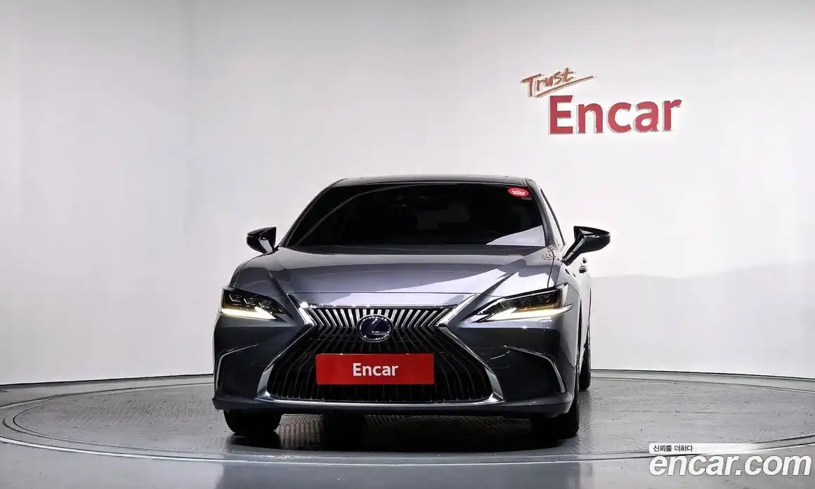 Lexus ES 2021 2.5 Автомат в Москве № 167999, фото 3